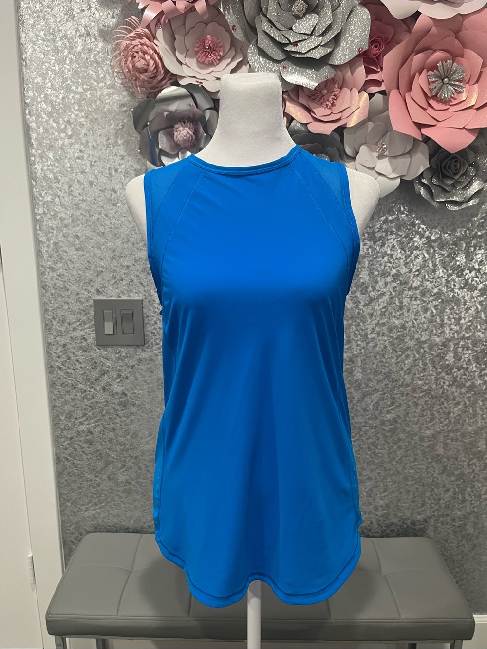 Lululemon Women’s Sculpt Tank Top Size 4 Poolside Blue